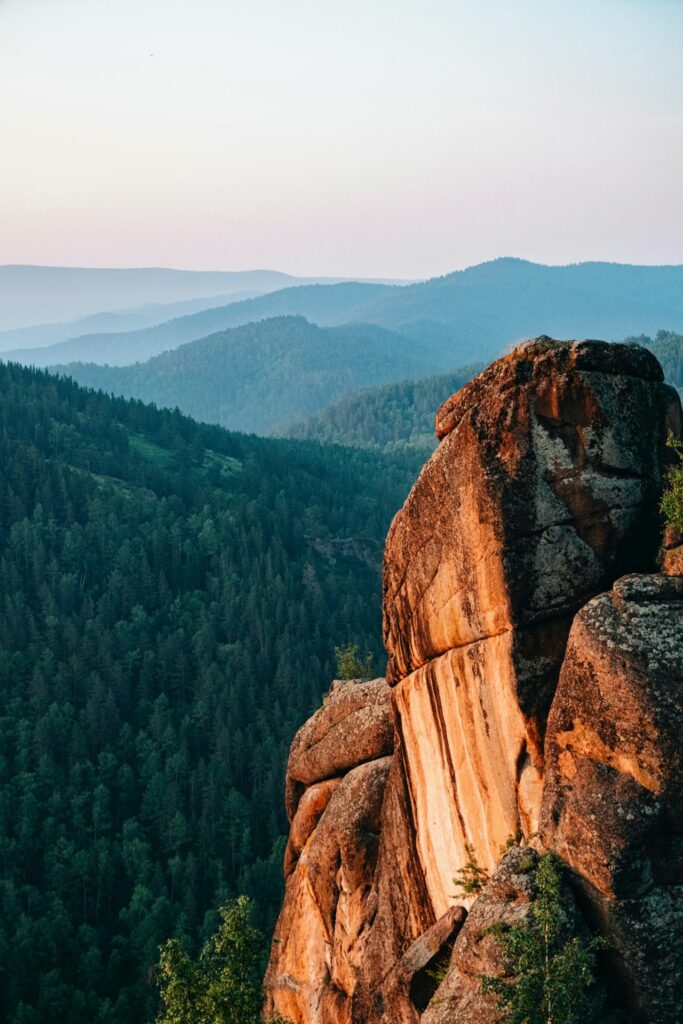 dmitrii shirnin fMXH3wzkneU unsplash